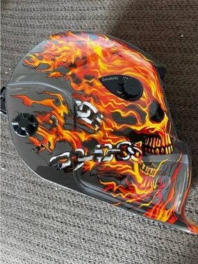 TEKZ Auto Darkening Welding Helmet Flame Skull DIN 9-13 w/ Manual